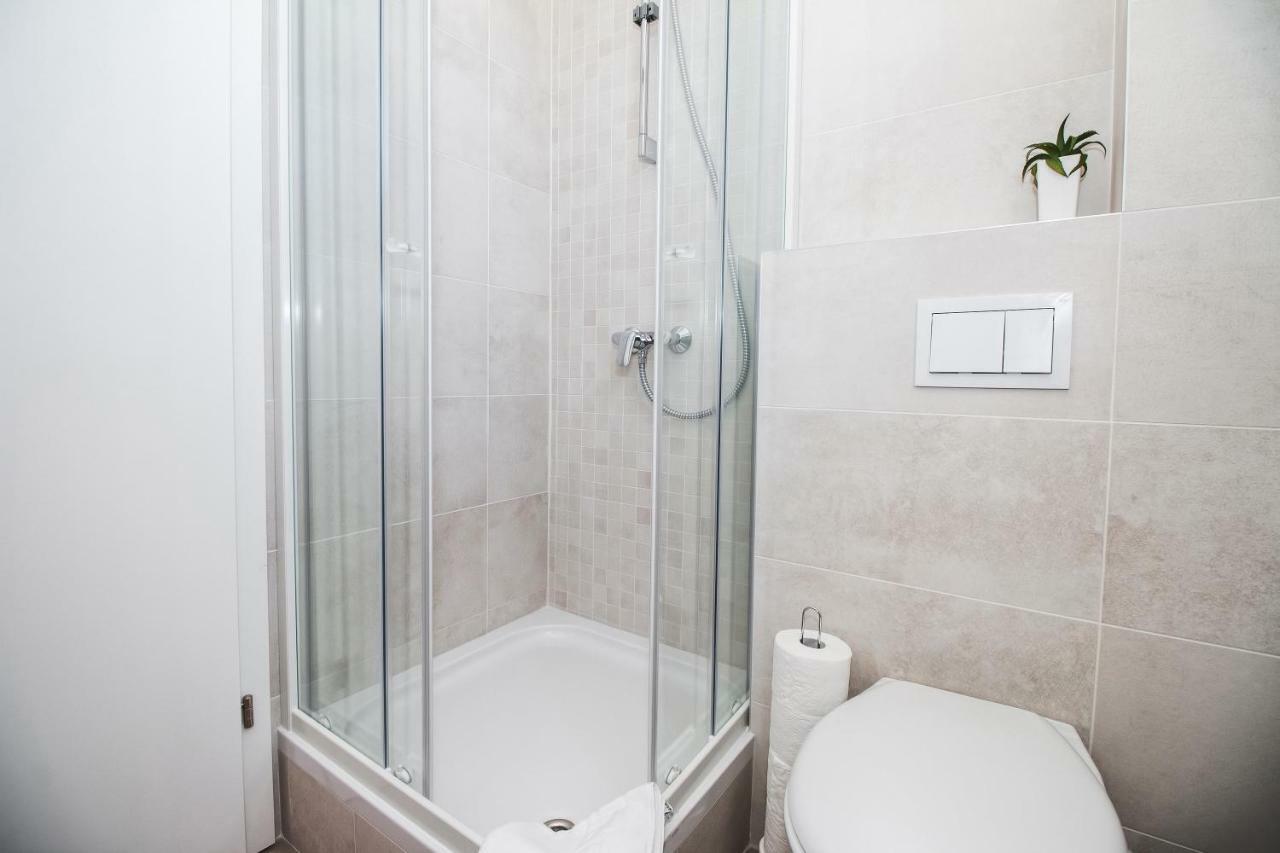 Apartment Hera With Balcony And Free Parking Zadar Exterior photo